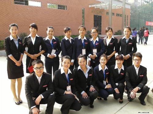 学生人文素养 校园导游校史讲解团 学生人文素养 校园导游校史讲解团